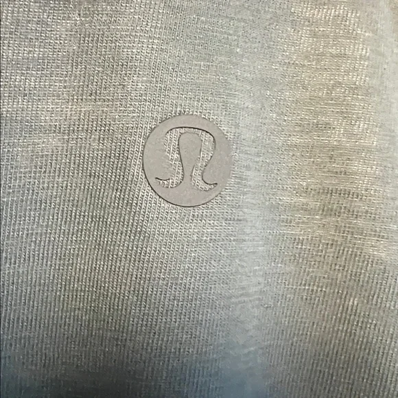 LULULEMON BACK IN ACTION SHORT SLEEVE SHIRT IN BLUE SZ 4 NWT - Picture 5 of 7